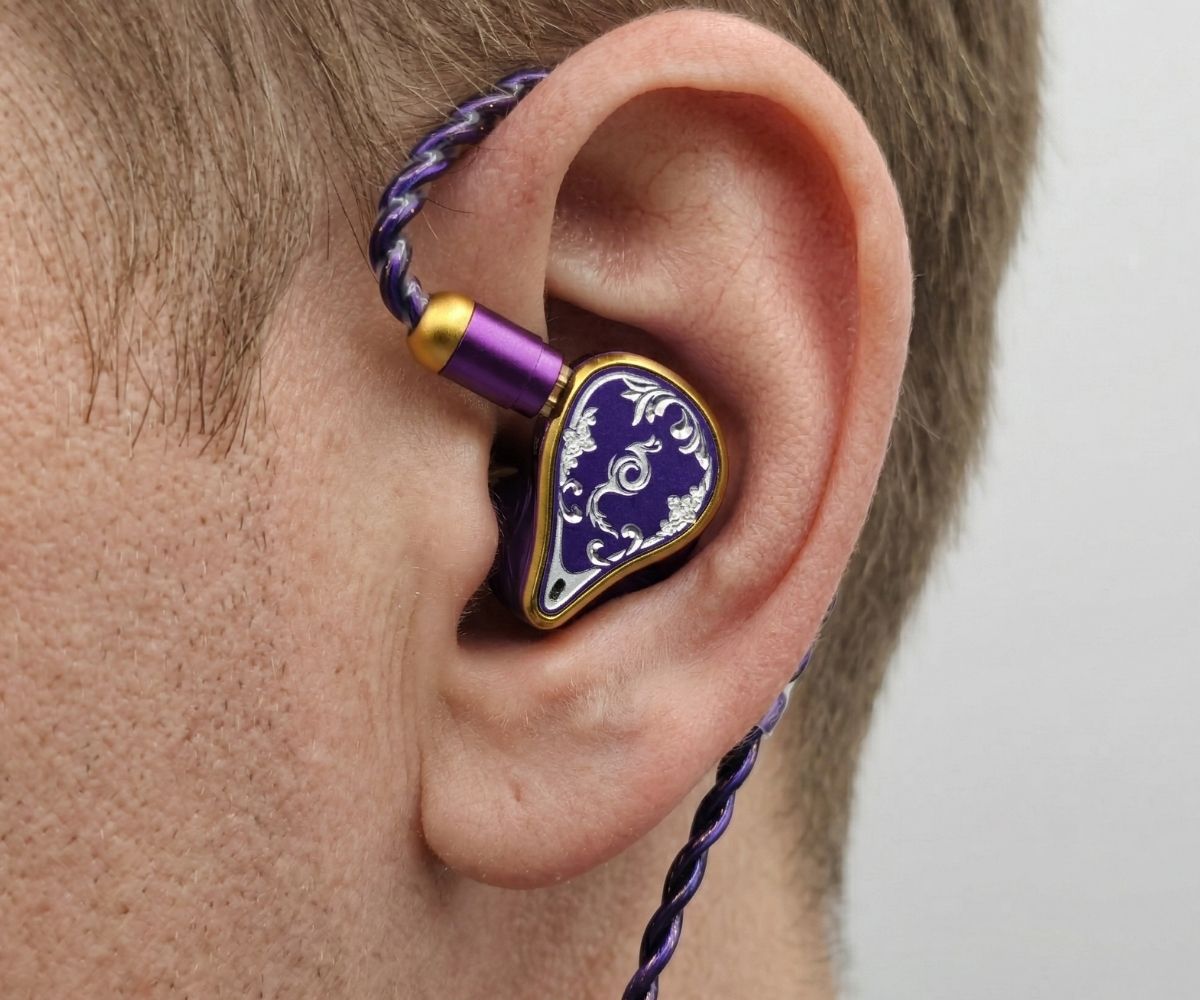 How to achieve a comfortable IEM fit and seal